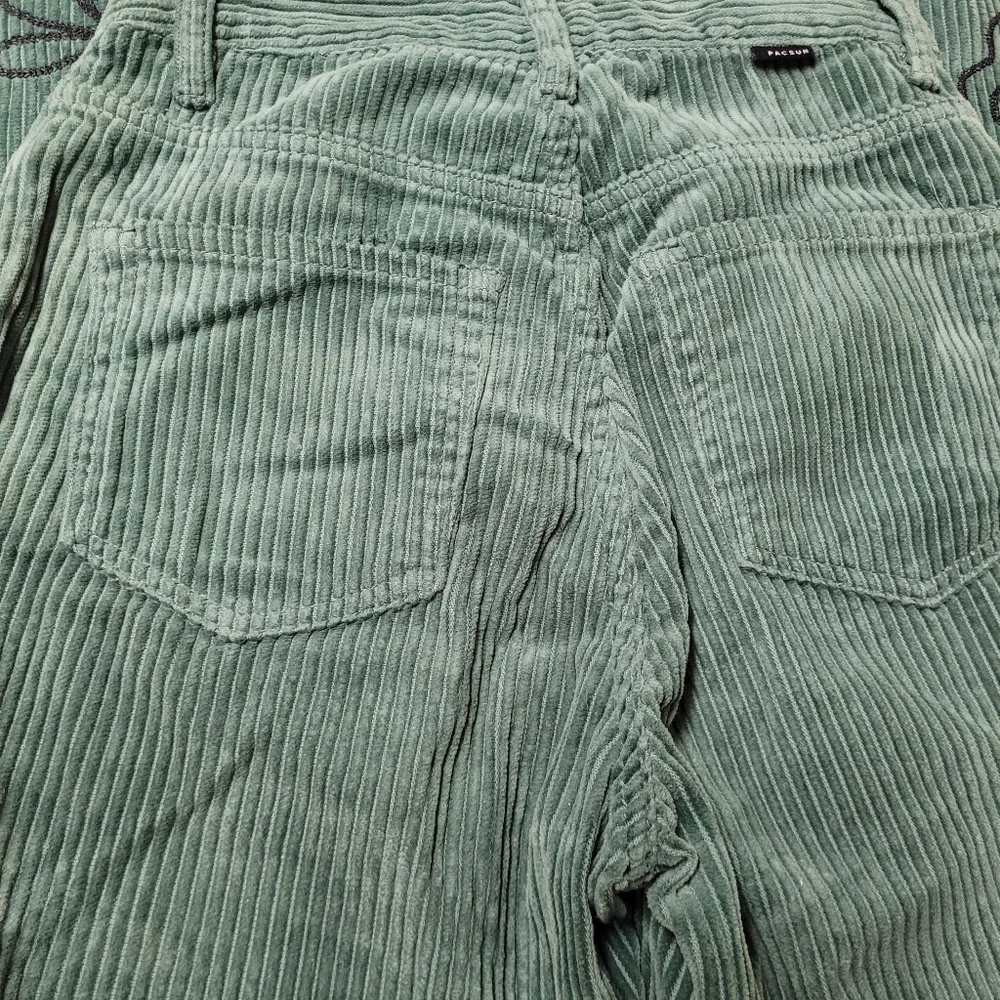 ❤️Pacsun 90s Boyfriend Embroidered Corduroy Jeans 24/31 - Picture 13 of 14